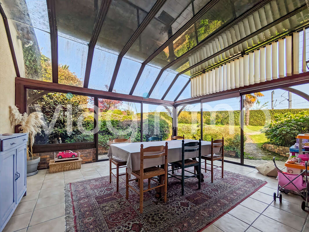 Maison à BAGUER-MORVAN