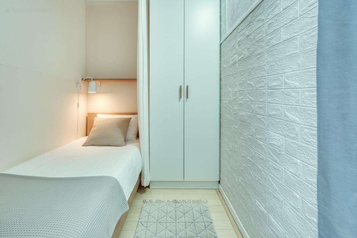 Studio réinventé à 3 min du port: hyper‑centre Cassis, prêt à louer – 180 000 € FAI - photo 6
