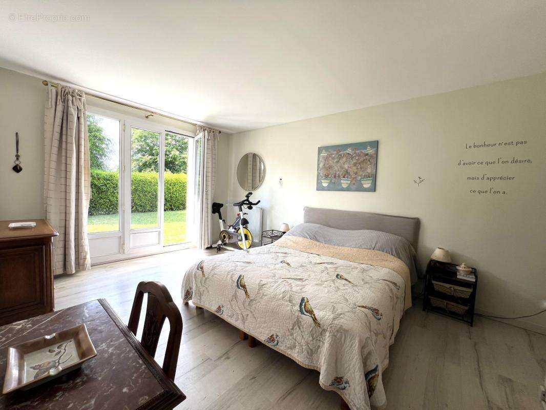 Maison à FRANQUEVILLE-SAINT-PIERRE