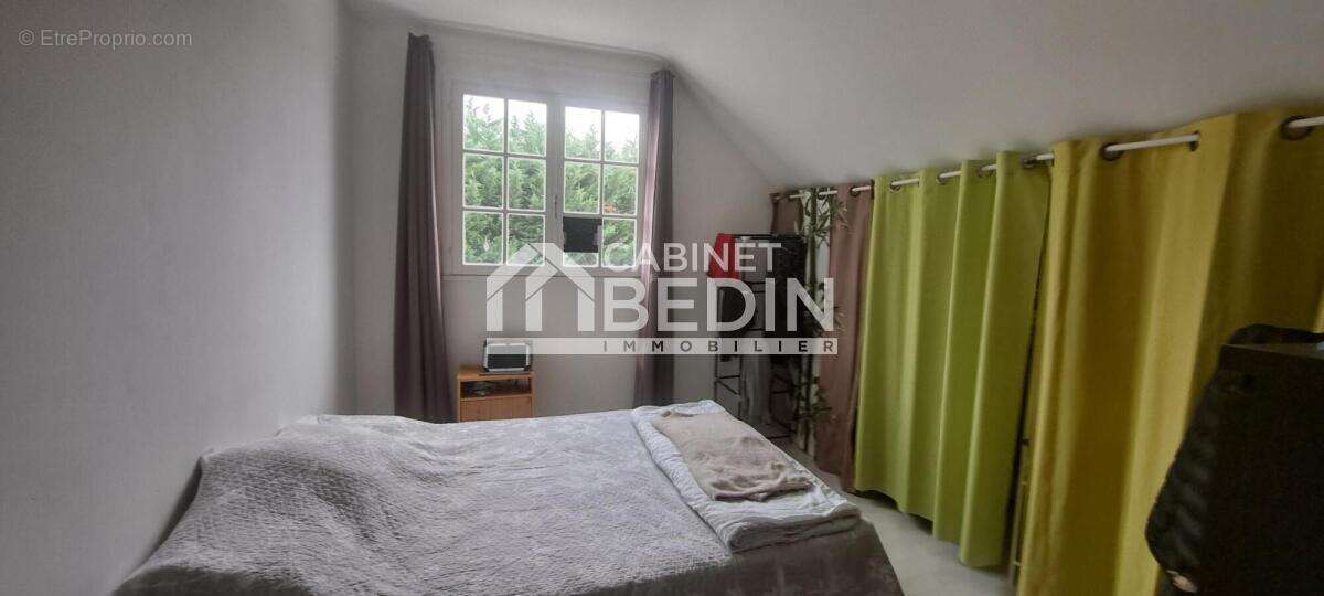 Maison à AMBARES-ET-LAGRAVE