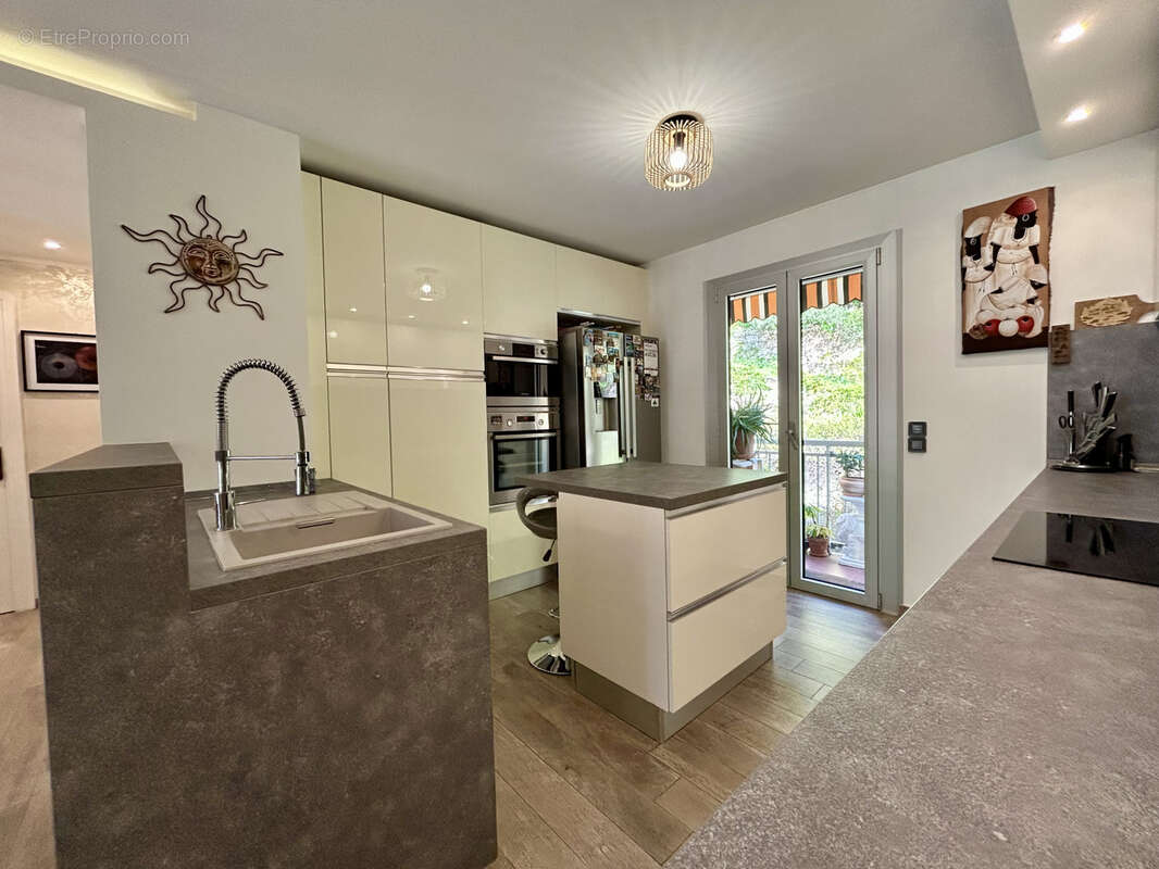 Appartement à MENTON