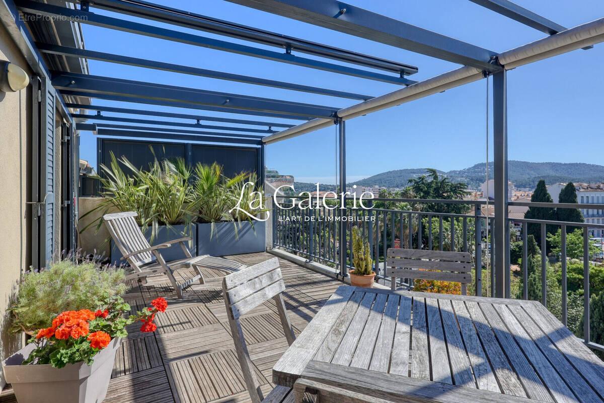 Appartement à HYERES
