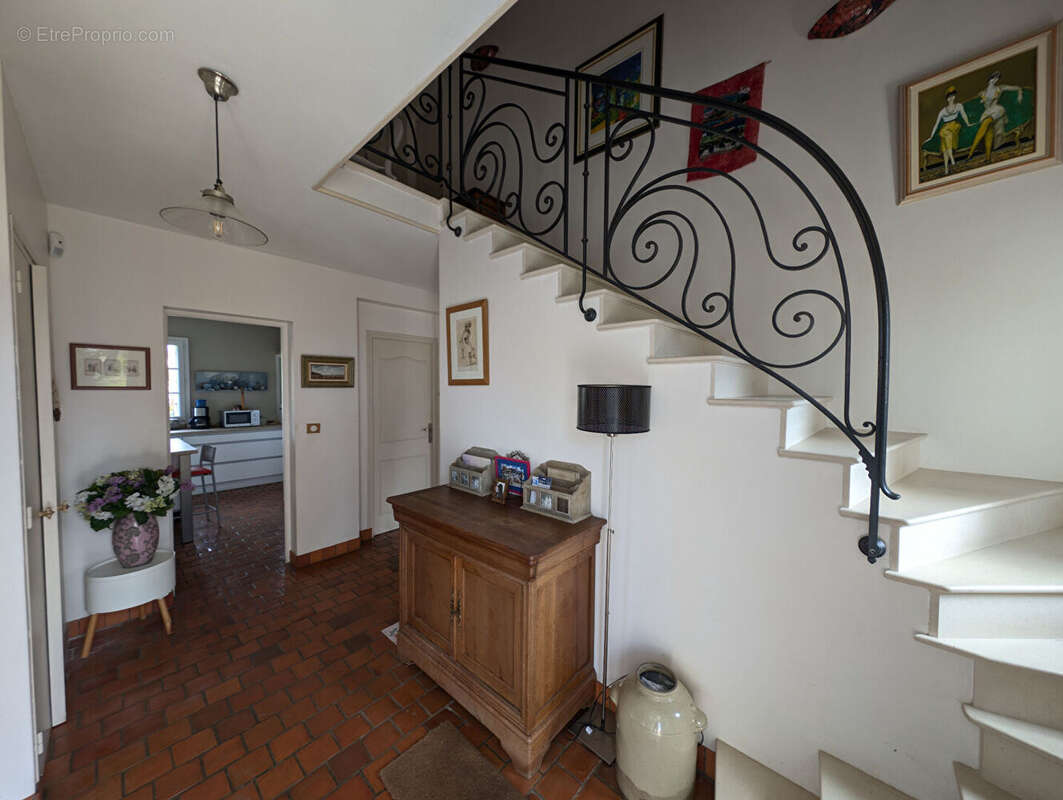 Maison à DEMOUVILLE