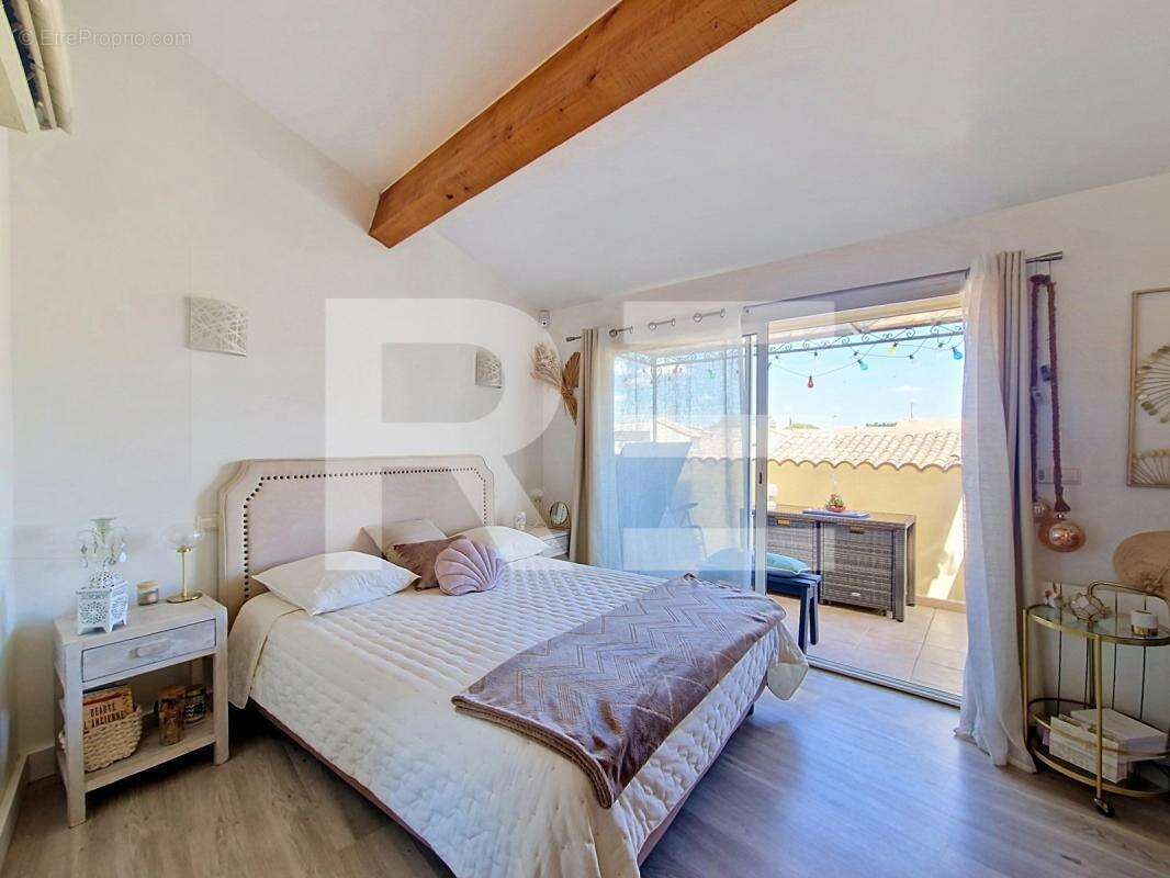 Maison avec 2chambres, une terrasse, un garage et un parking - photo 9