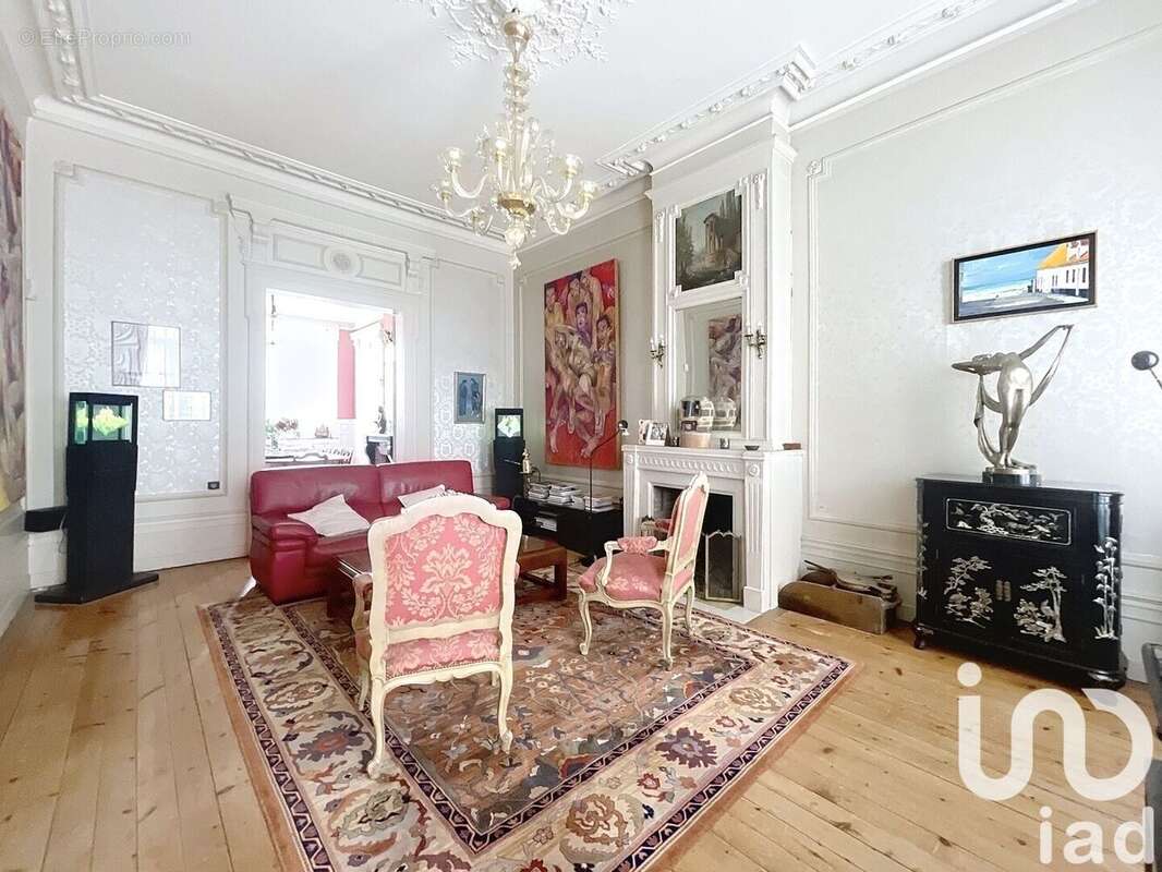 Maison 312 m² à Douai  - photo 8
