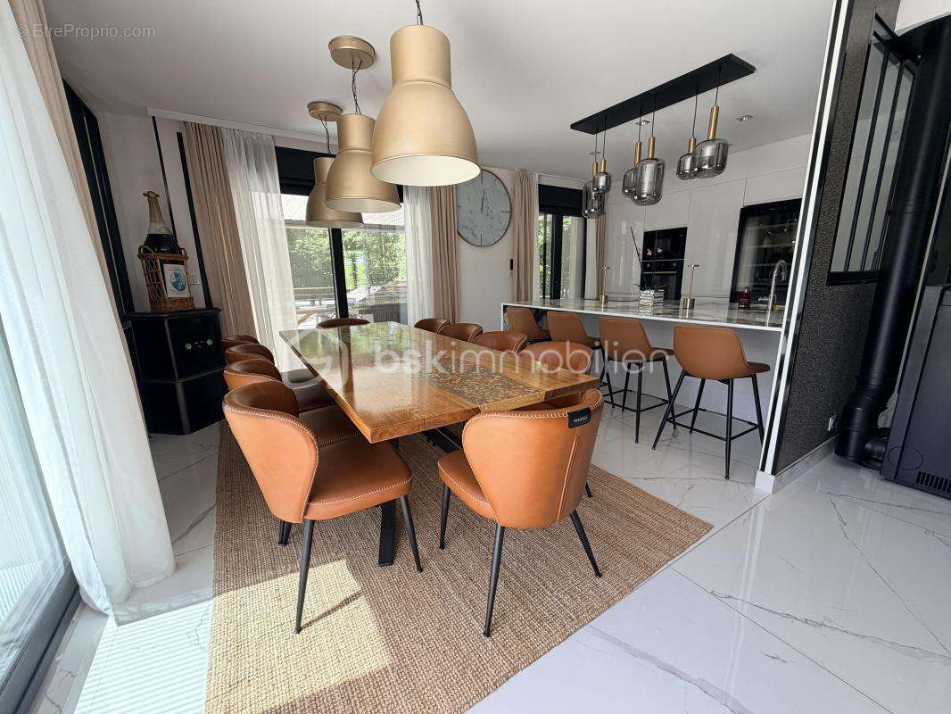 Sublime maison sur 3 niveaux, 4 chambres, une piscine et de très beaux matériaux - photo 18