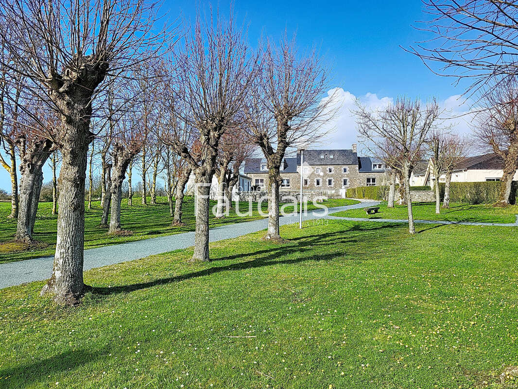 Appartement à MONTMARTIN-SUR-MER