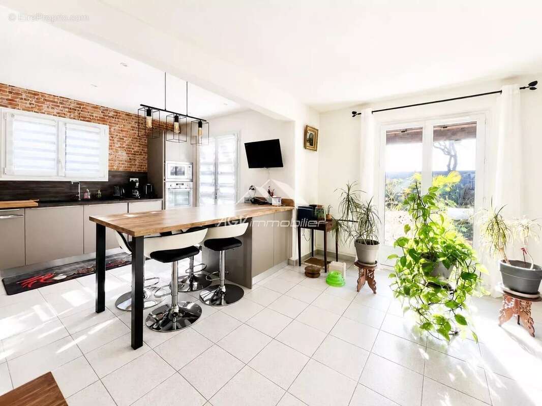 15 minutes d'Alès - Maison 4 chambres - Piscine - Atelier - photo 7
