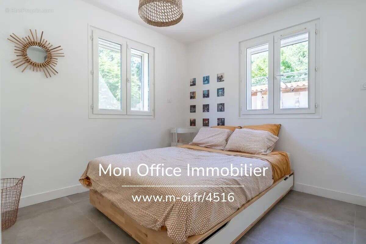 Maison à POURRIERES