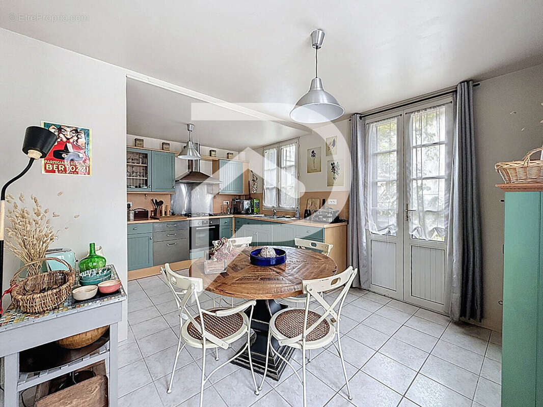 Maison à CHAMPIGNY-SUR-MARNE