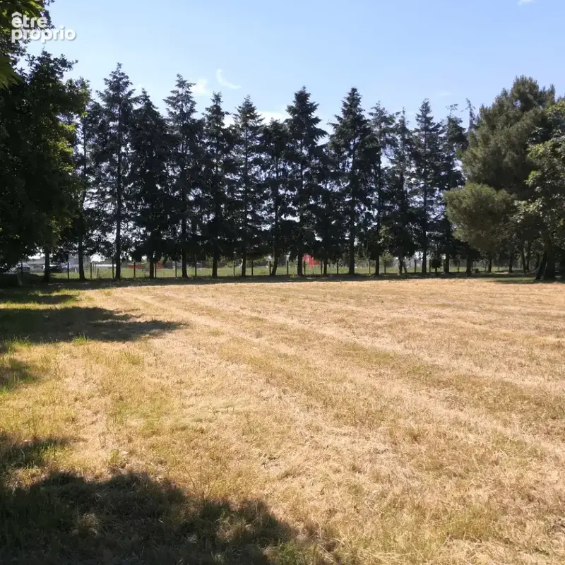 Photo Terrain à Bourgbarre au prix de 185 000€