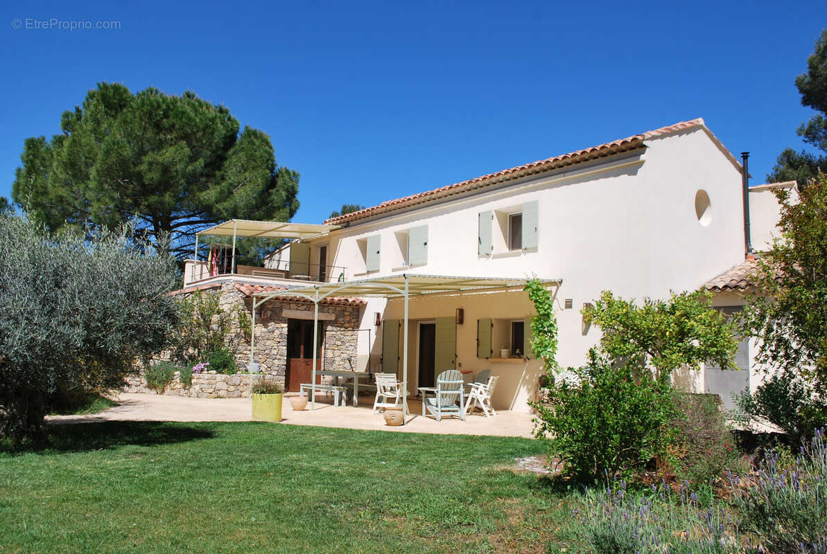 Maison à COTIGNAC