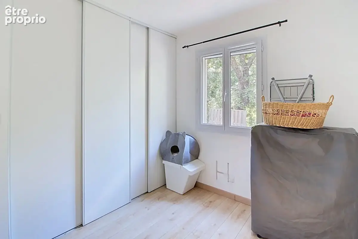 A vendre ! exclusivité a lorgues ! maison  5 pieces de plain-pied  de 88m² sur 1 250 m² de terrain - photo 15