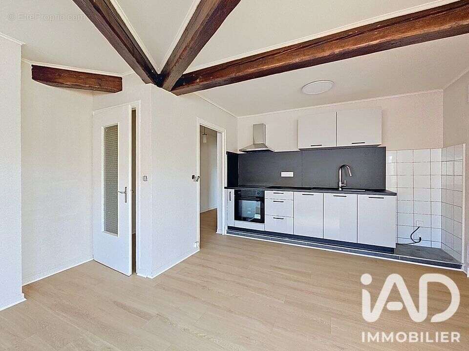 Appartement 55 m² à Bonne  - photo 8