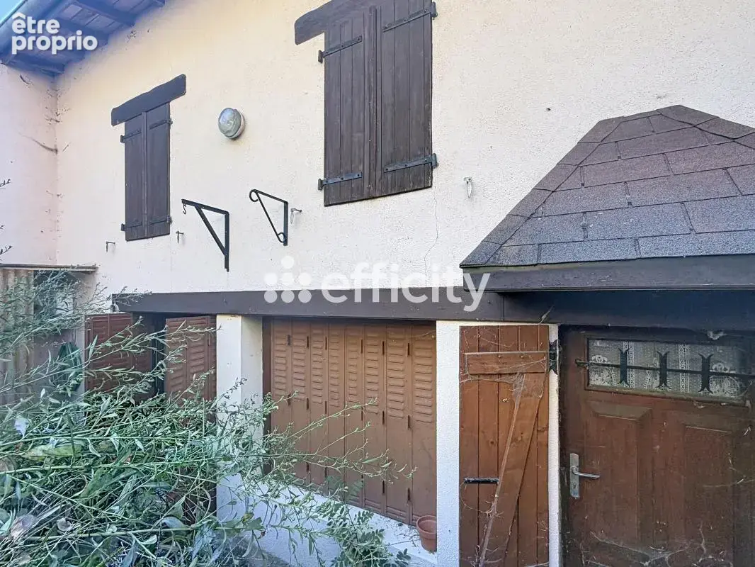 Maison 7 pièces 146 m² à vendre à Thiers (63300) - photo 2