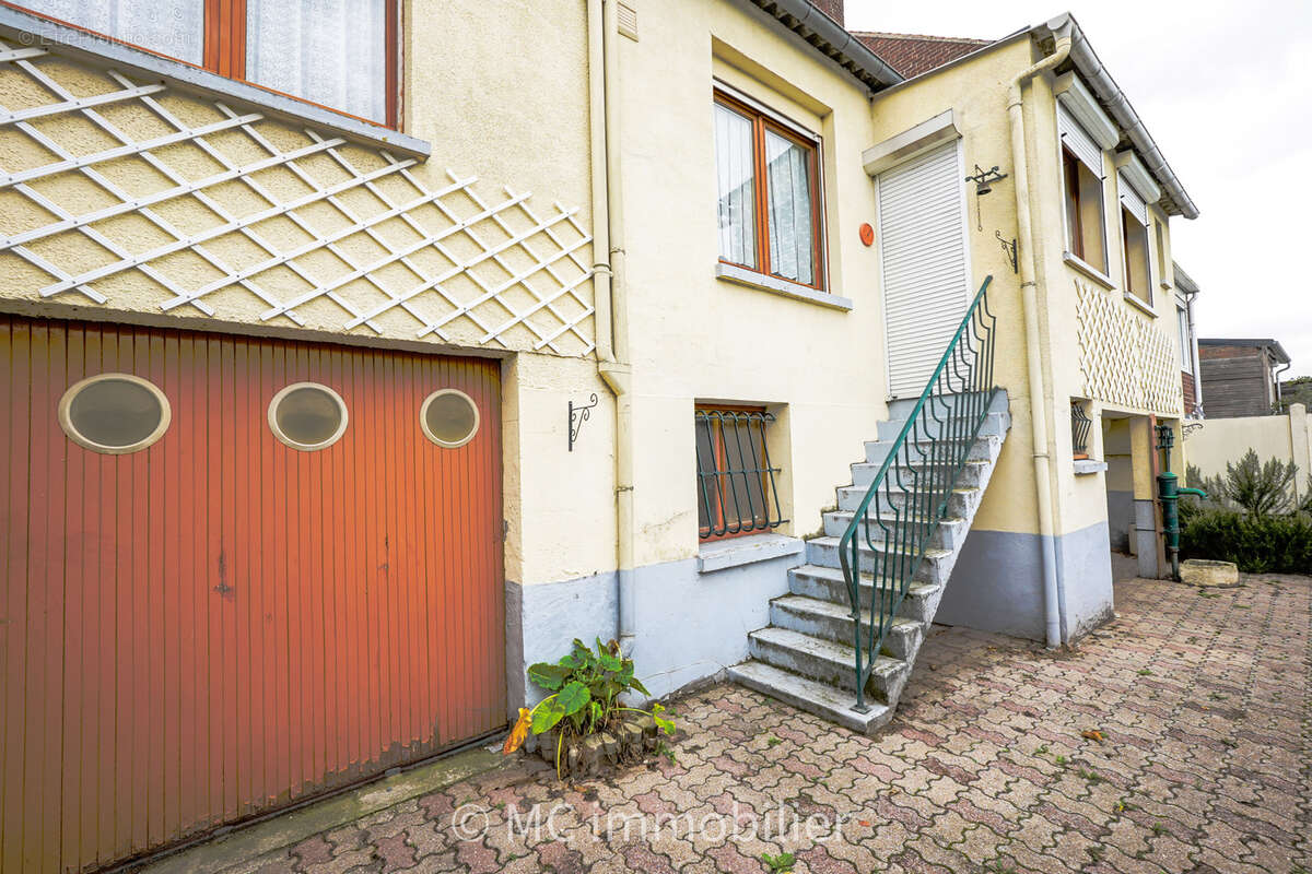 Maison à ILLIES
