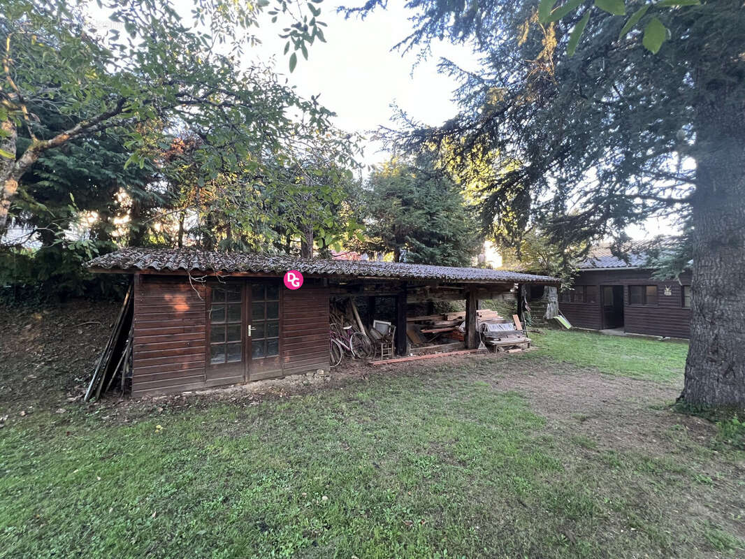 Terrain à CAPDENAC-GARE