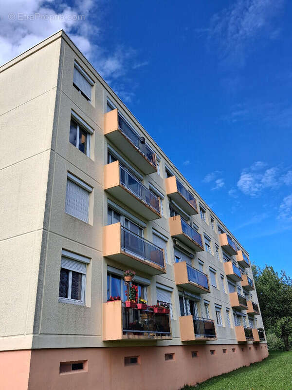 Appartement à LILLEBONNE