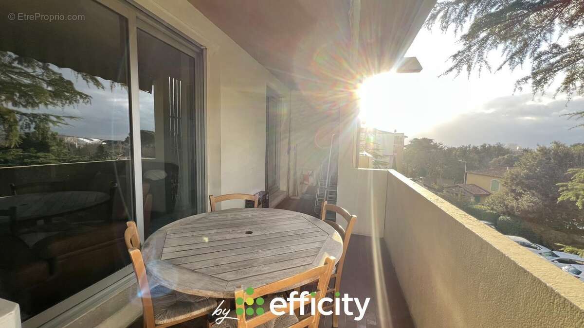 Appartement à MARSEILLE-10E