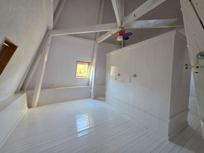 Maison à CHATEAUNEUF-LA-FORET