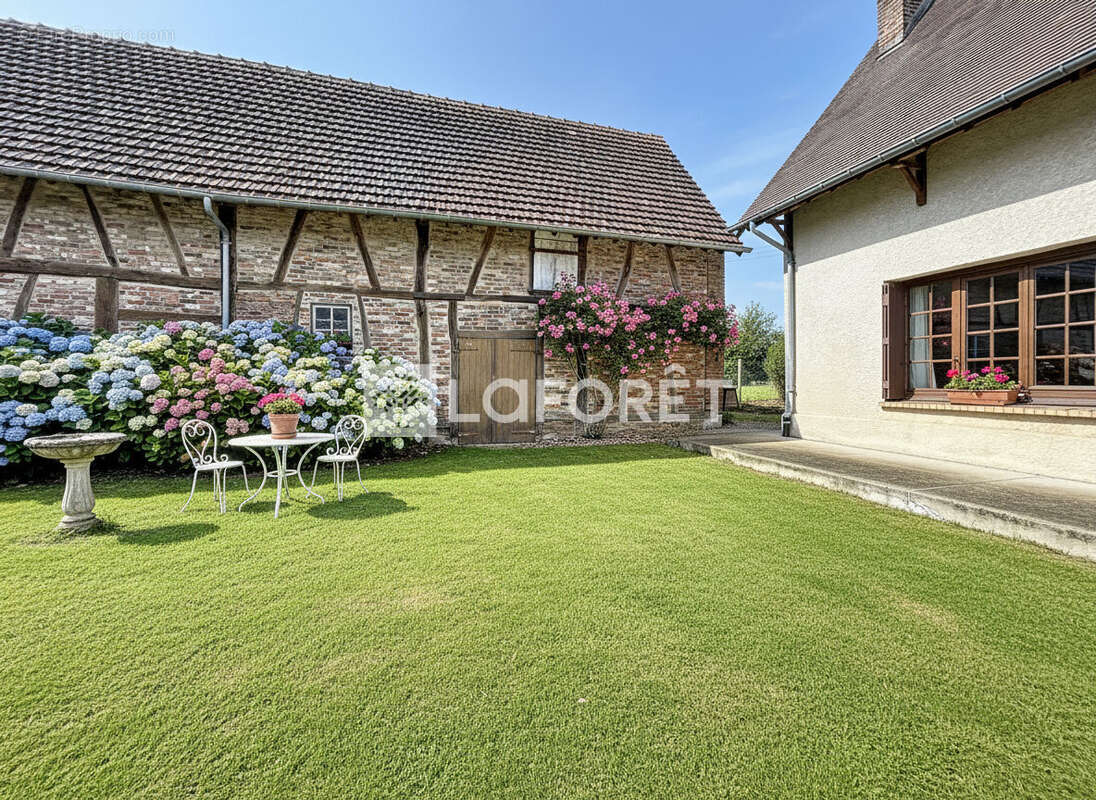 Maison à MEZIERES-EN-VEXIN