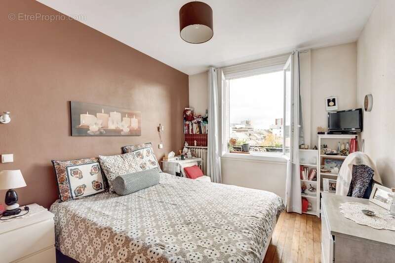 Appartement à GENNEVILLIERS