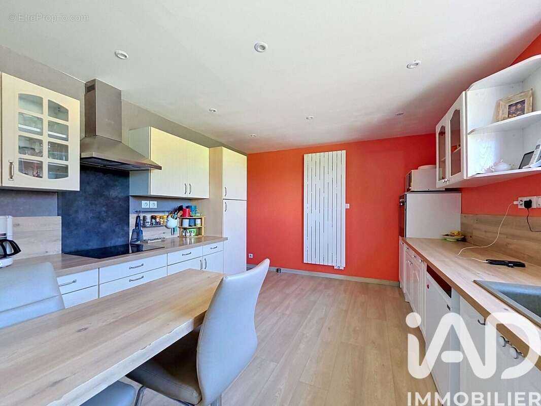 Maison 148 m² à Le Luot  - photo 5