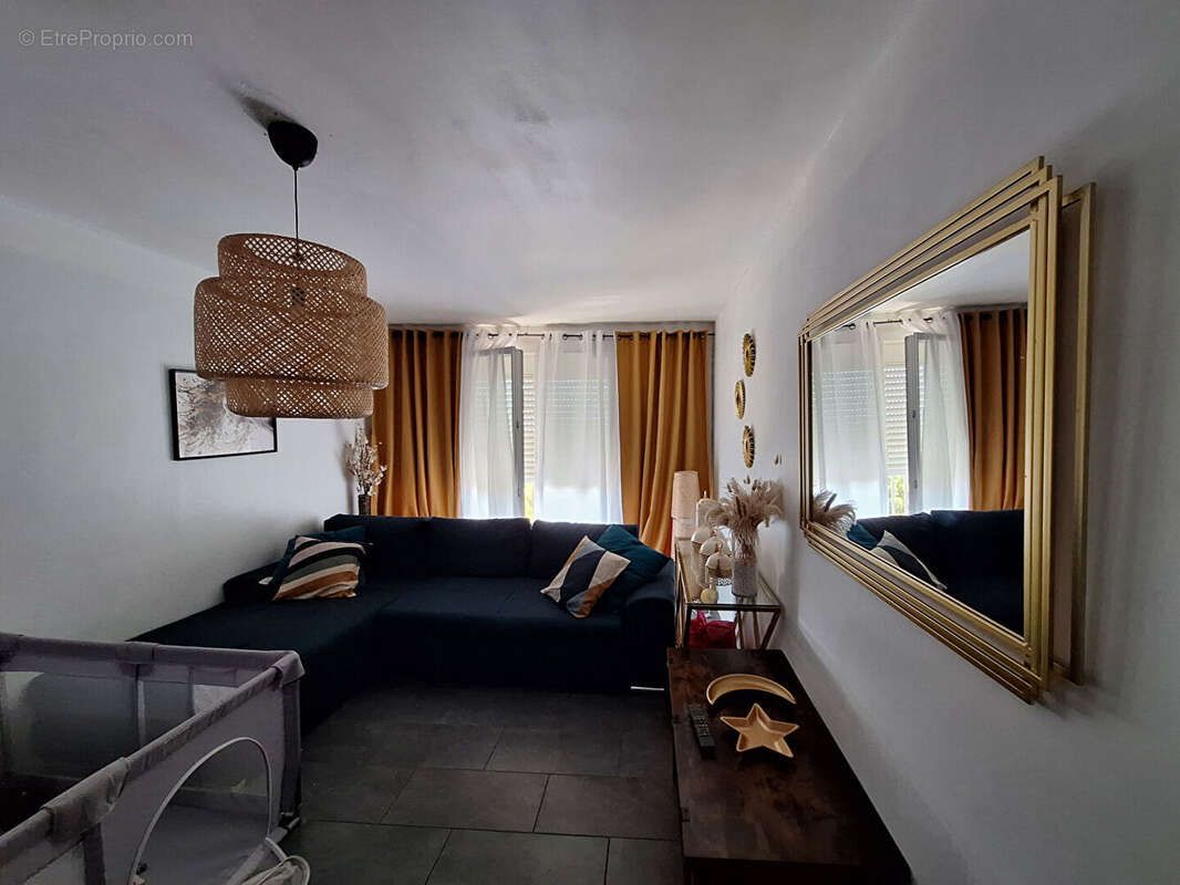 Appartement à MARSEILLE-14E
