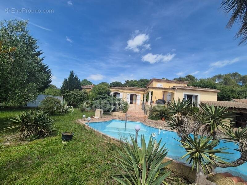 Maison à QUISSAC