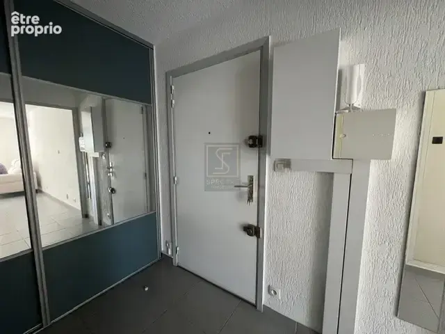 Frejus studio avec parking et cave - photo 5