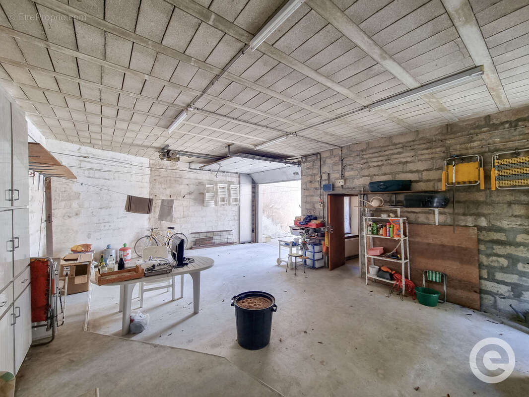 Maison 7 pièces de 126m2 habitables avec jardin à Châtel-Censoir - photo 13