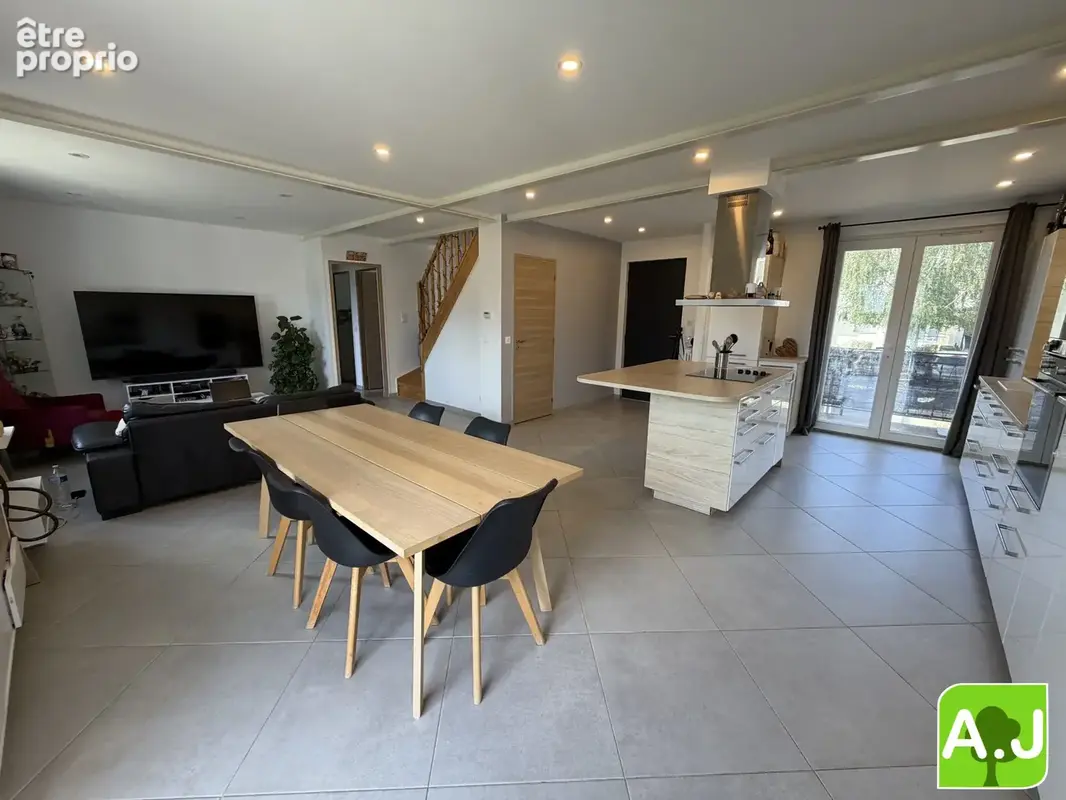 Maison 5 pièces 121 m² à vendre à Anet (28260) - photo 5