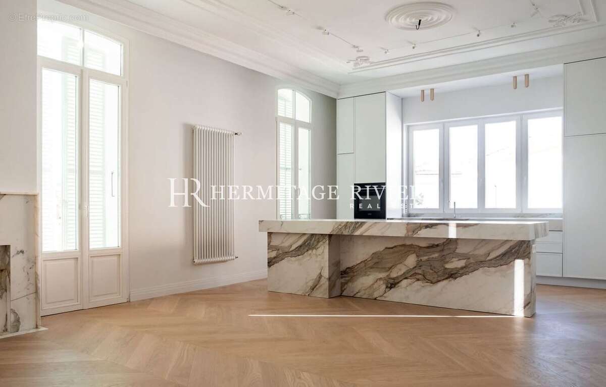 Appartement à CAP-D'AIL