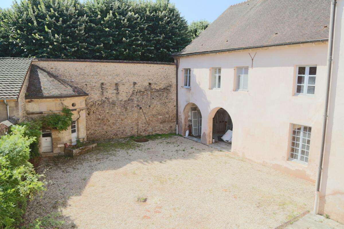 Maison à AUTUN