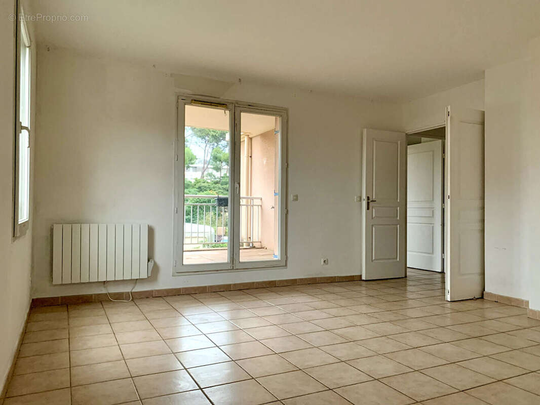 Appartement à MARSEILLE-9E