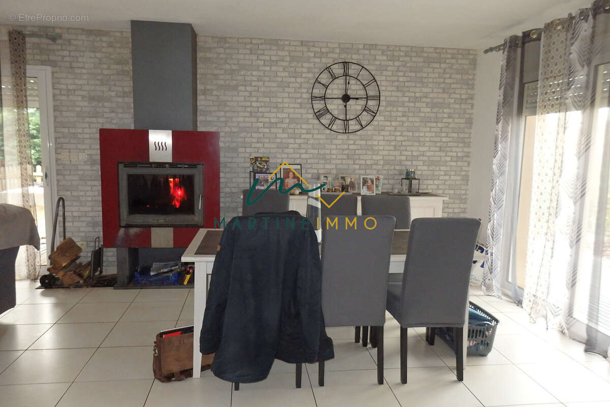 Maison à AILLAS