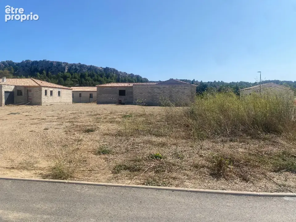 Terrain à ROQUEFORT-DES-CORBIERES