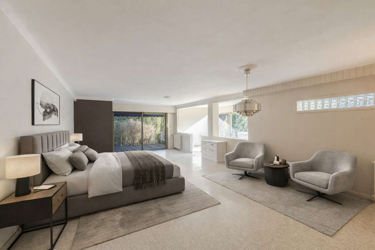 Maison à SAINT-RAPHAEL