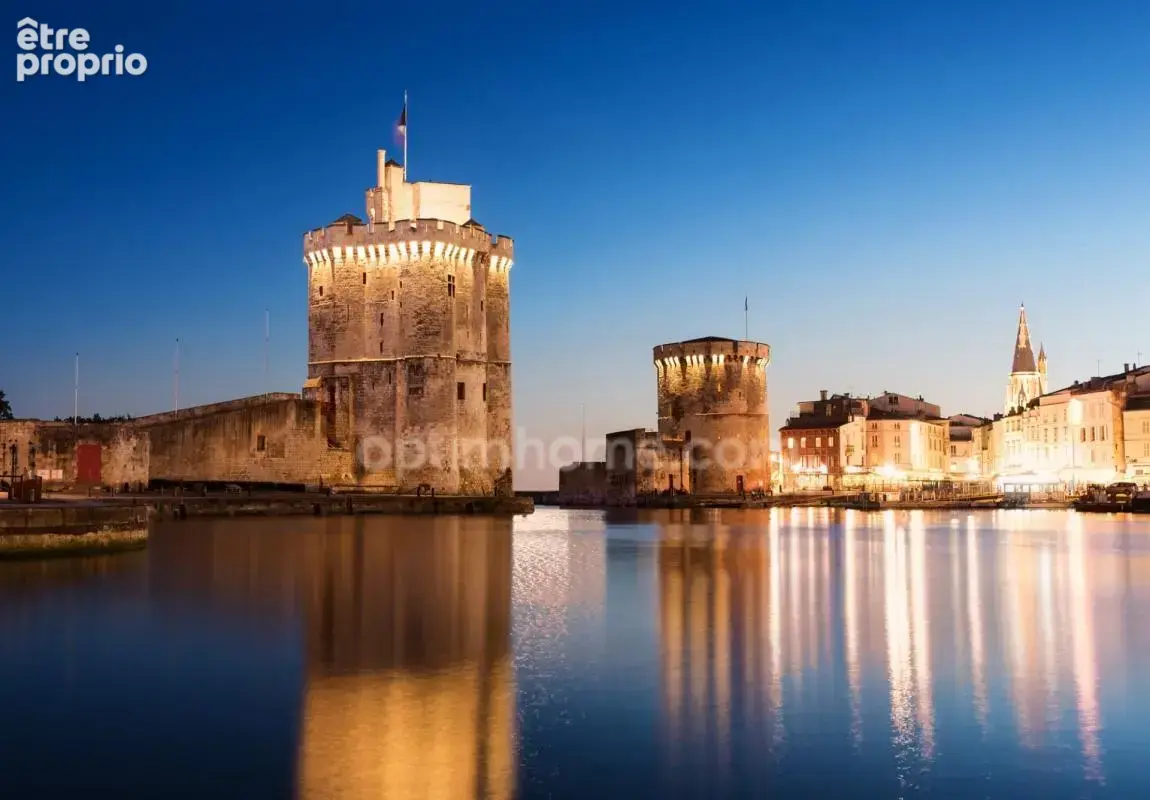 « Exceptionnel appartement de 90 m² dans le quartier recherché de Saint-Éloi, à La Rochelle – Résidence de standing, calme, lumi - photo 3