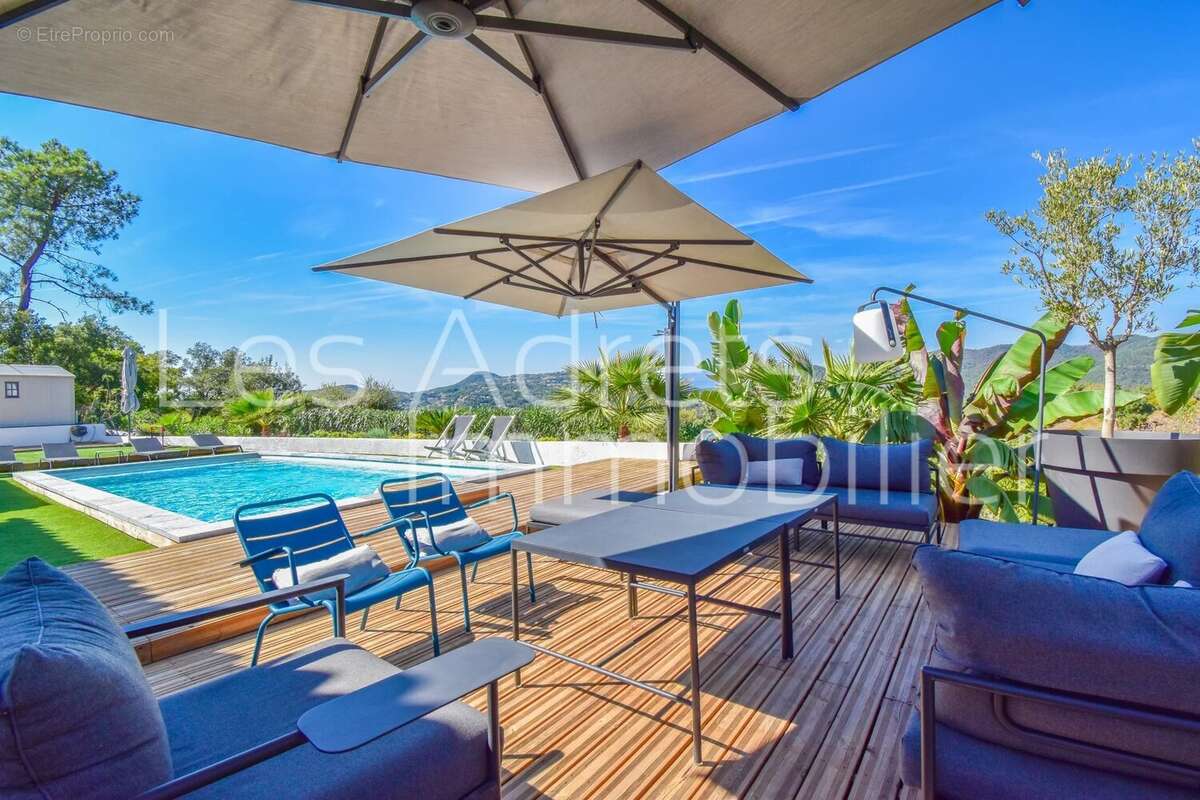 Maison à LES ADRETS-DE-L&#039;ESTEREL