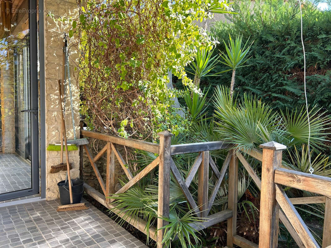 Maison à BAGNOLS-SUR-CEZE