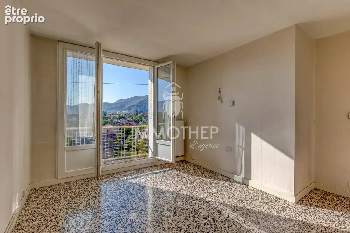 Appartement 2 pièces 41 m² à vendre à Sassenage (38360) - photo 2