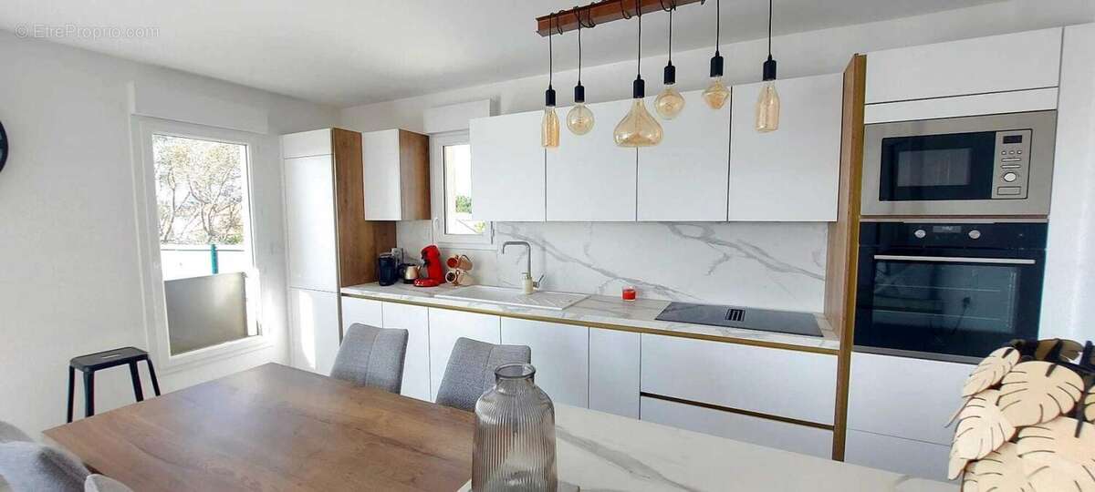 Appartement à PUGET-SUR-ARGENS