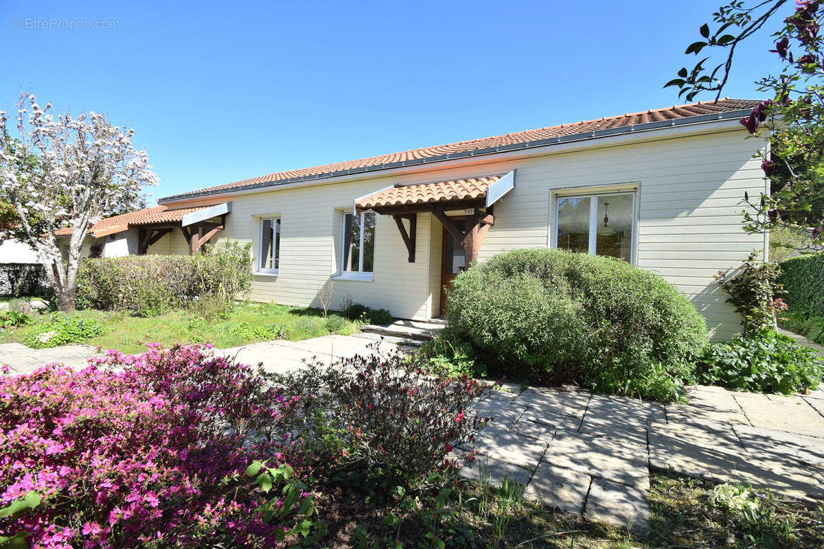 Maison à SAINT-PHILBERT-DE-BOUAINE