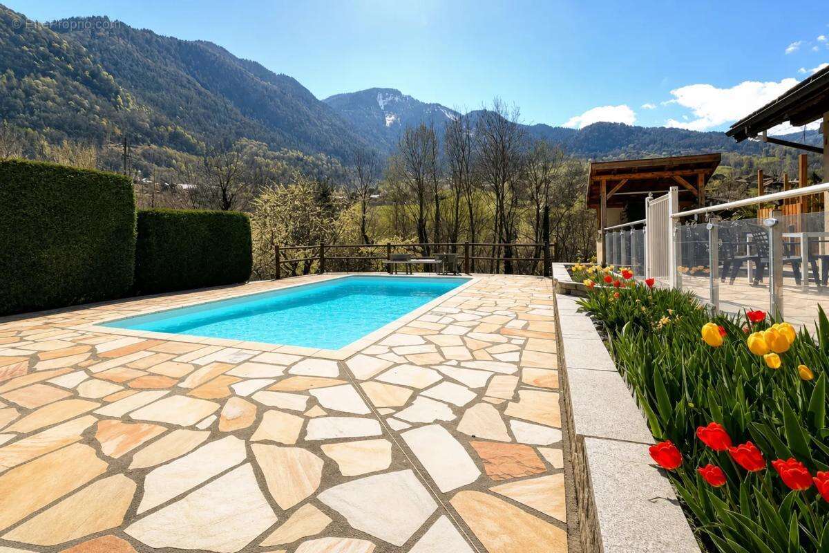 Maison 5 chambres avec piscine et dépendances - Aigueblanche - photo 3