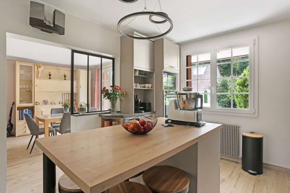 Maison à vendre 7 pièces LE PECQ (78) - photo 8
