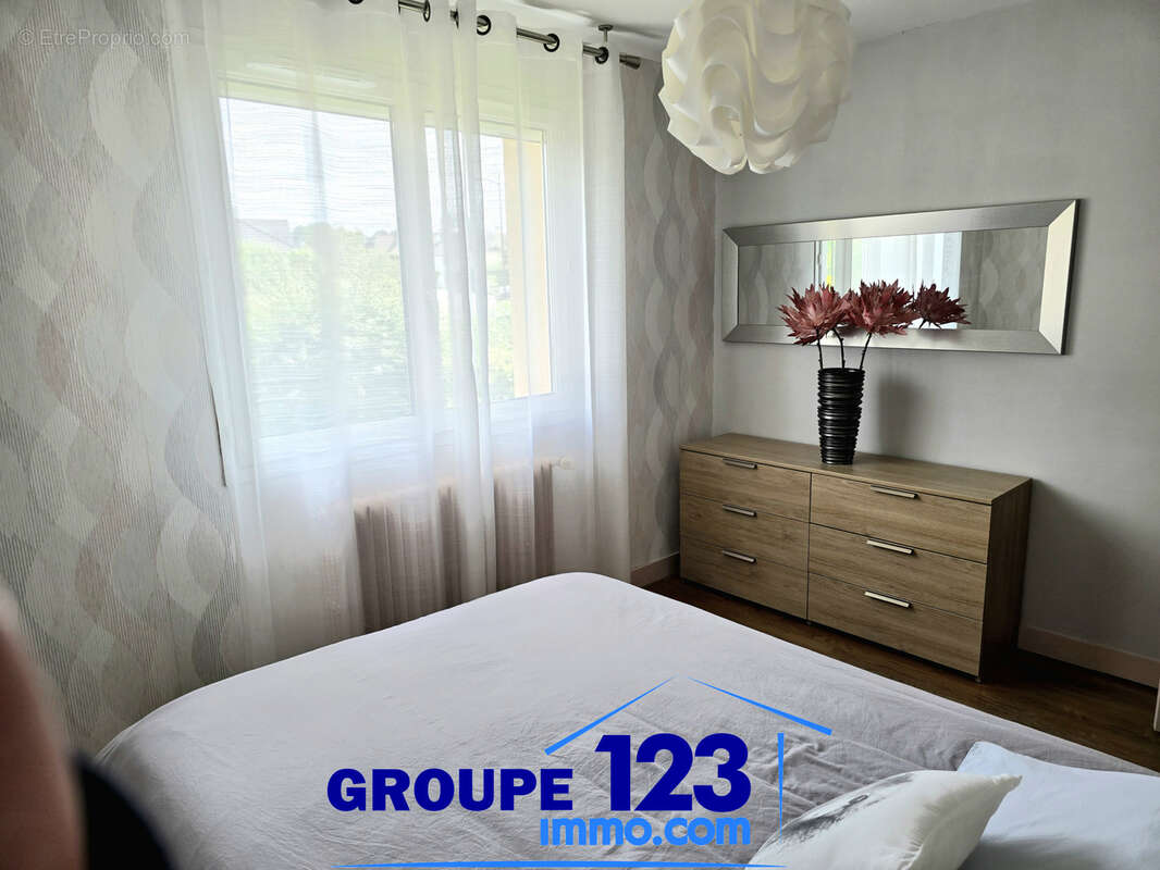 SAINT-GEORGES-SUR-BAULCHE  - Maison familiale 4 chambres, avec terrasse, sous-sol complet et double garage - photo 10