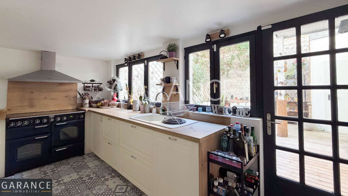 Maison à PARIS-12E