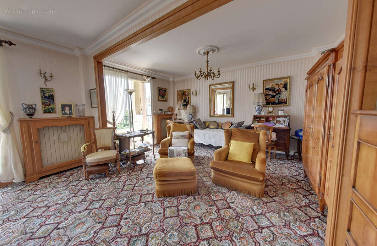 Appartement à NOGENT-SUR-MARNE