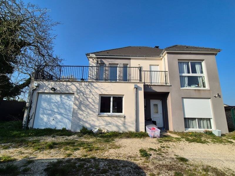 Maison à ABLIS